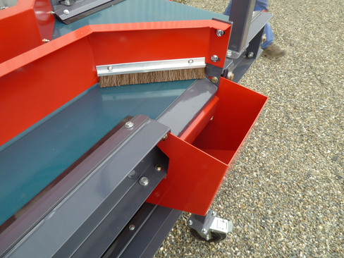 Finishing belt