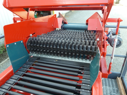 Soil cleaning units
